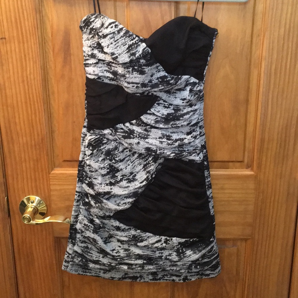 Black and white strapless mini dress